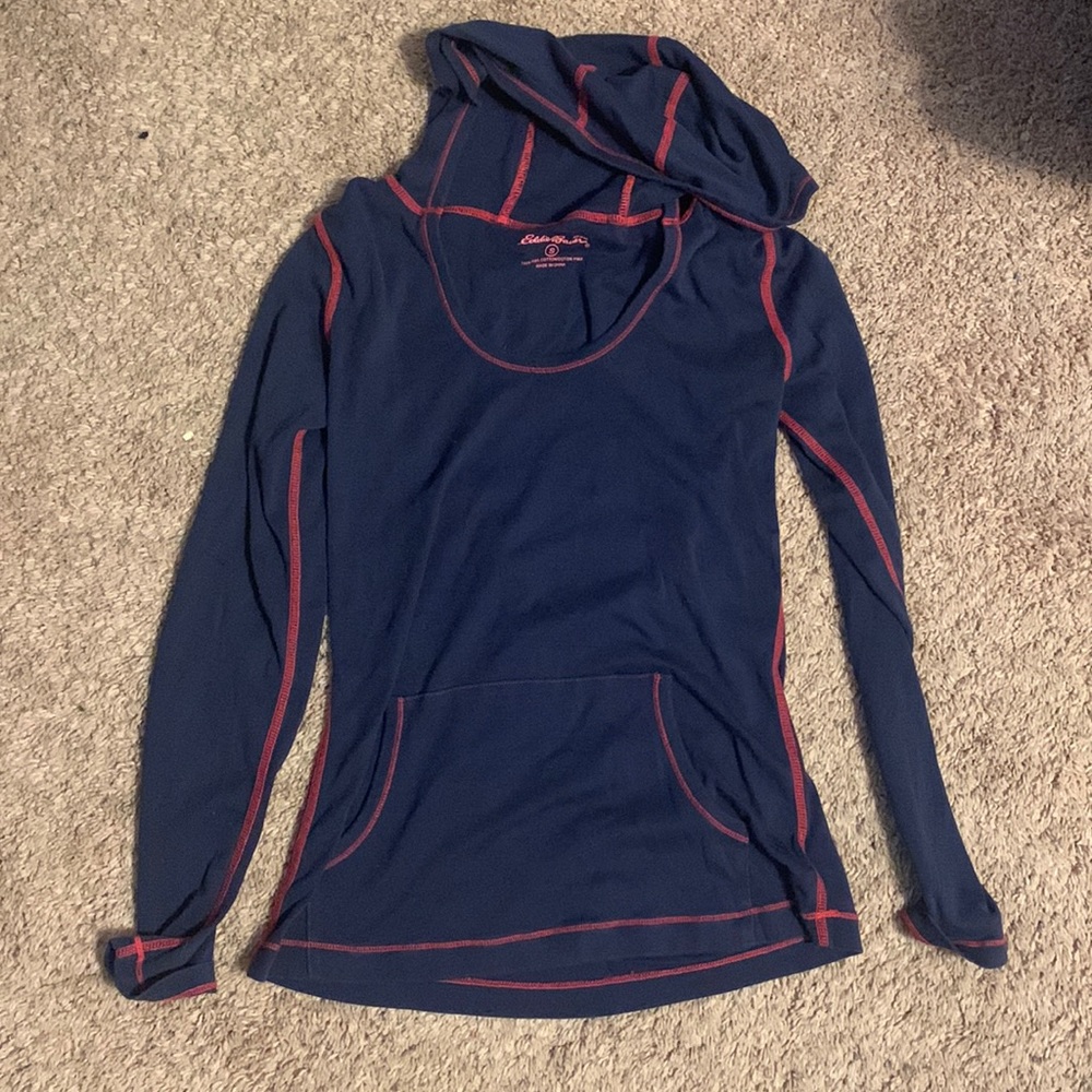 long sleeve hooded shirt
